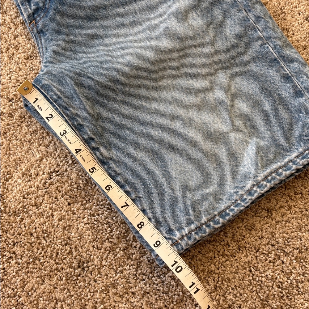 Denim Forum - The 90’s Cindy Bermuda Denim Short - Picture 8 of 8